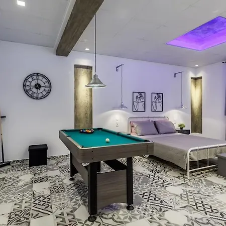 Fouxia-grey Apartman