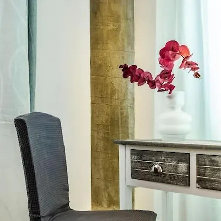 Fouxia-grey Скопелос