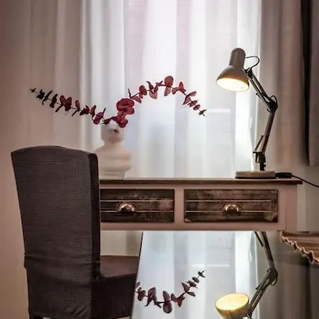 Fouxia-grey Апартаменты Скопелос